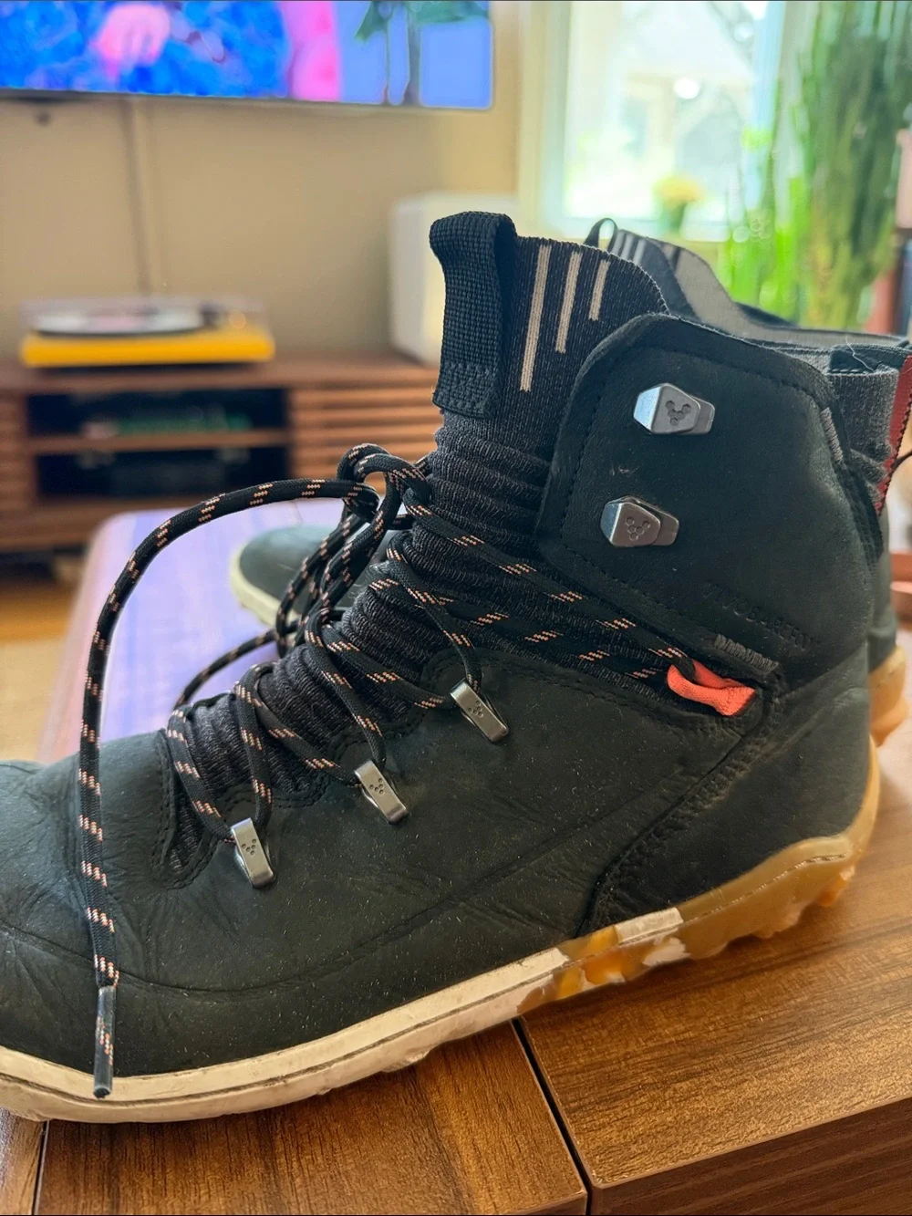 Vivobarefoot women’s hiking shoes size 40/9